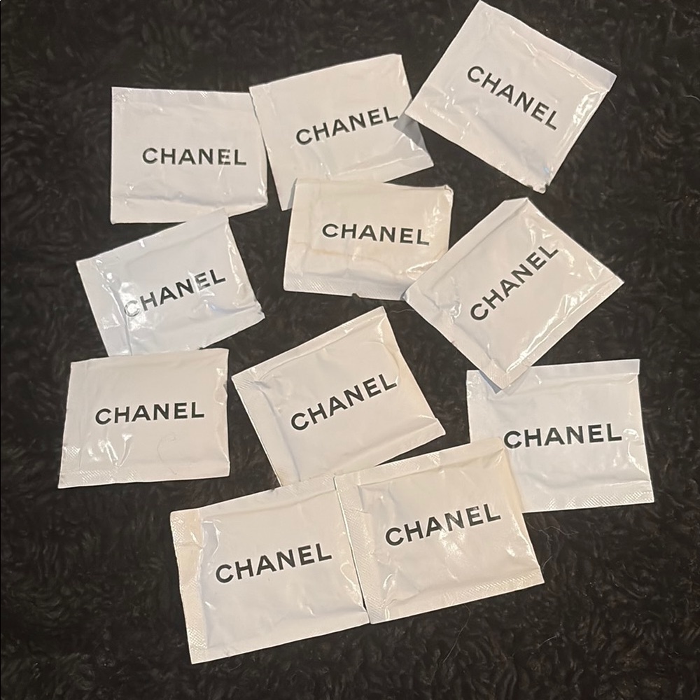✨ Chanel Makeup Remover – Gentle, Luxurious Cleansing comes with perfume no 5